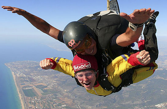 צניחה חופשית בפרדייב חוף הבונים צניחה חופשית בדרום | צניחה חופשית | פרדייב